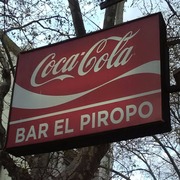 CAFETERÍA Y BAR PIROPO
