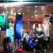 LE PETIT BOUTIQUE Y CAFE