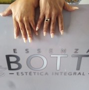 ESSENZA BOTTI