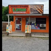 AUTOSERVICE Y PANADERÍA EL ARTESANO