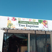 Tres Esquinas
