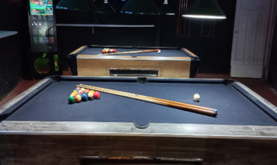 Cómo jugar billar americano (pool) en un bar o en una taberna